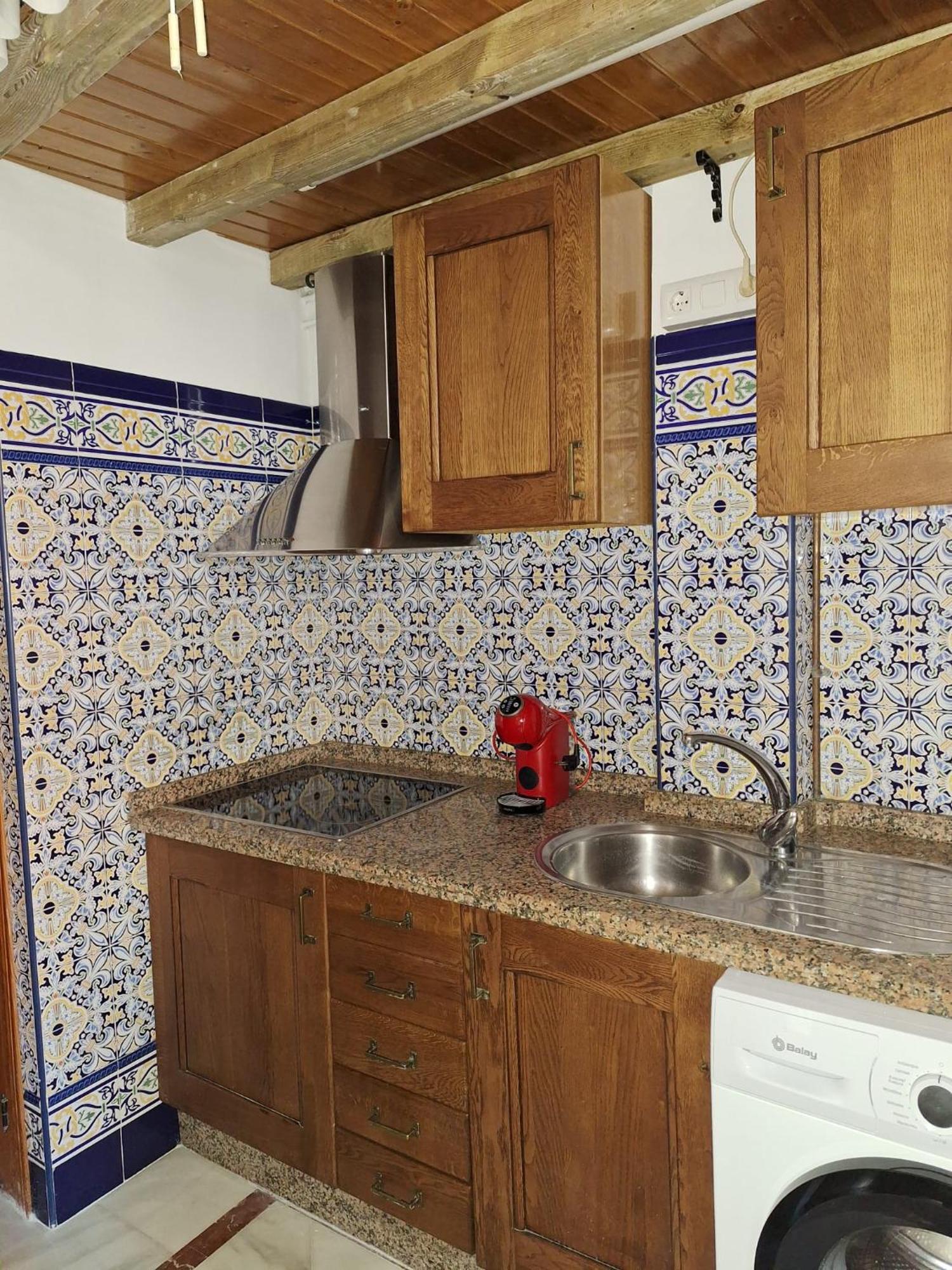 Apartamento Plaza San Roman Севилья Экстерьер фото